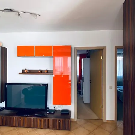 Bellevue Beachfront Paradise