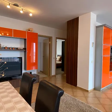 Bellevue Beachfront Paradise