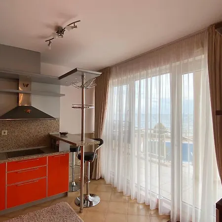 Apartment Bellevue Beachfront Paradise Ravda