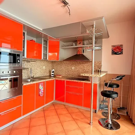 Bellevue Beachfront Paradise רבדה