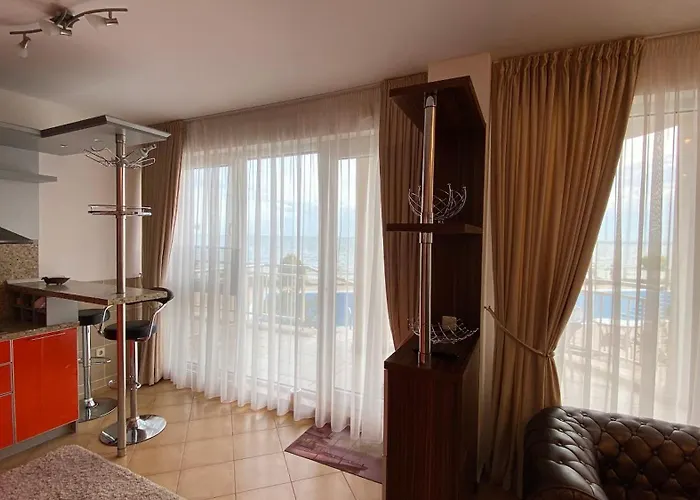 Bellevue Beachfront Paradise Apartamento